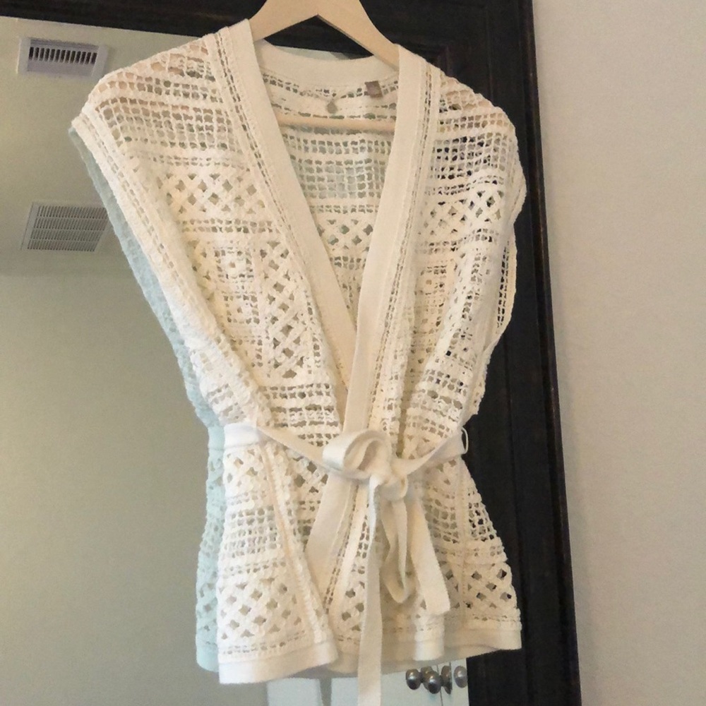 Knitted & Knotted S White Wrap